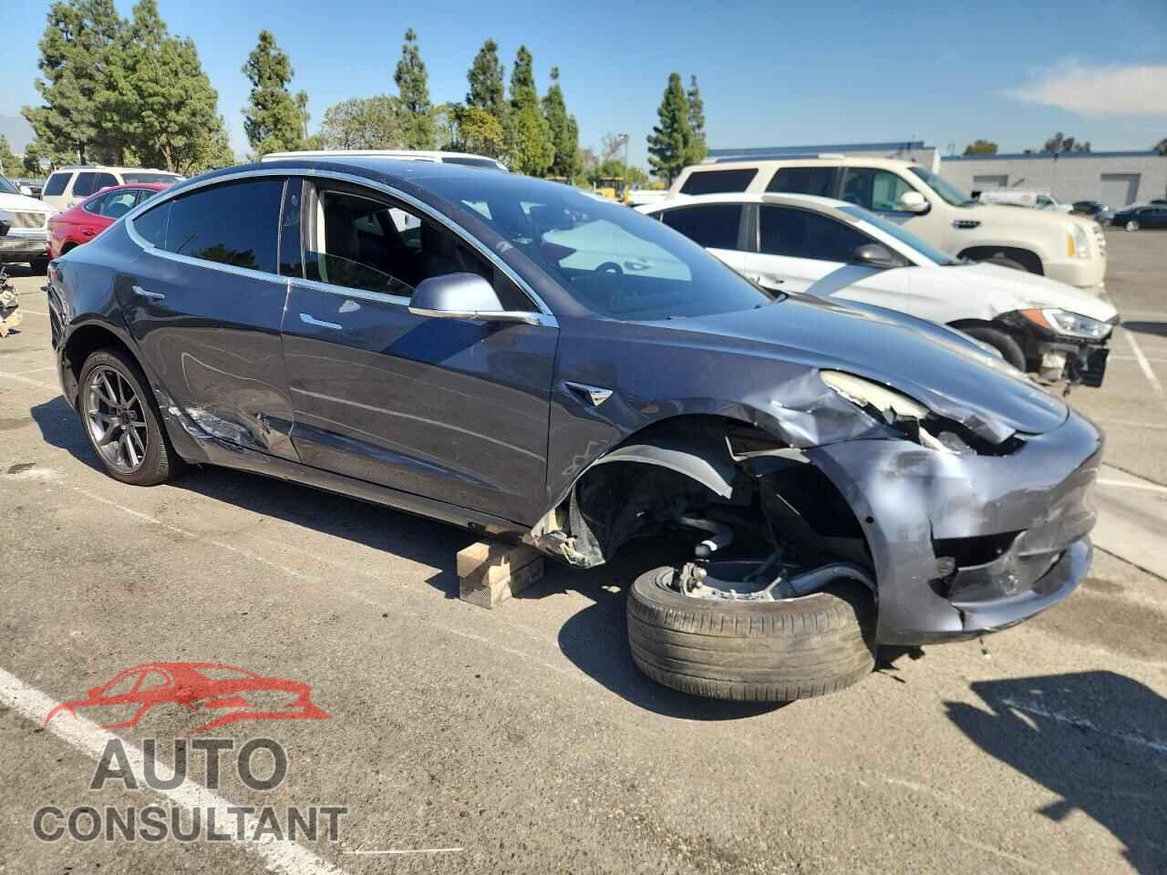 TESLA MODEL 3 2018 - 5YJ3E1EA1JF158422