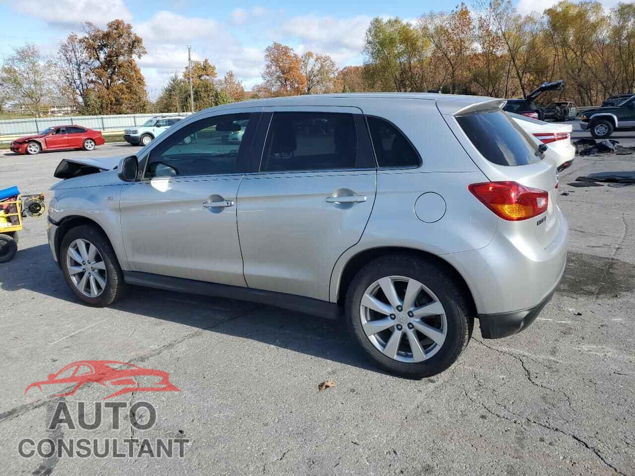 MITSUBISHI OUTLANDER 2013 - 4A4AR4AU7DE010660