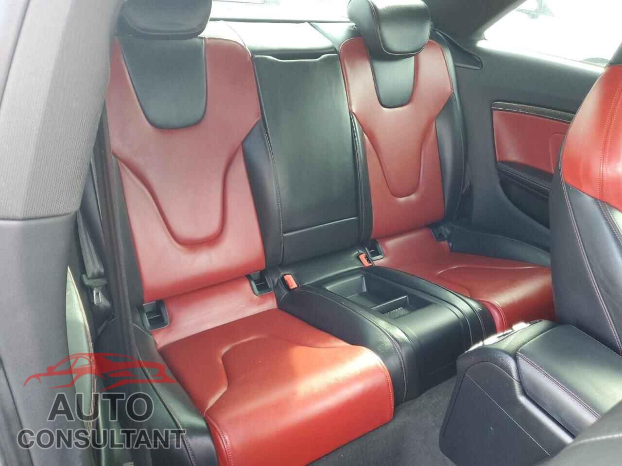 AUDI S5/RS5 2013 - WAUCGAFR0DA022890