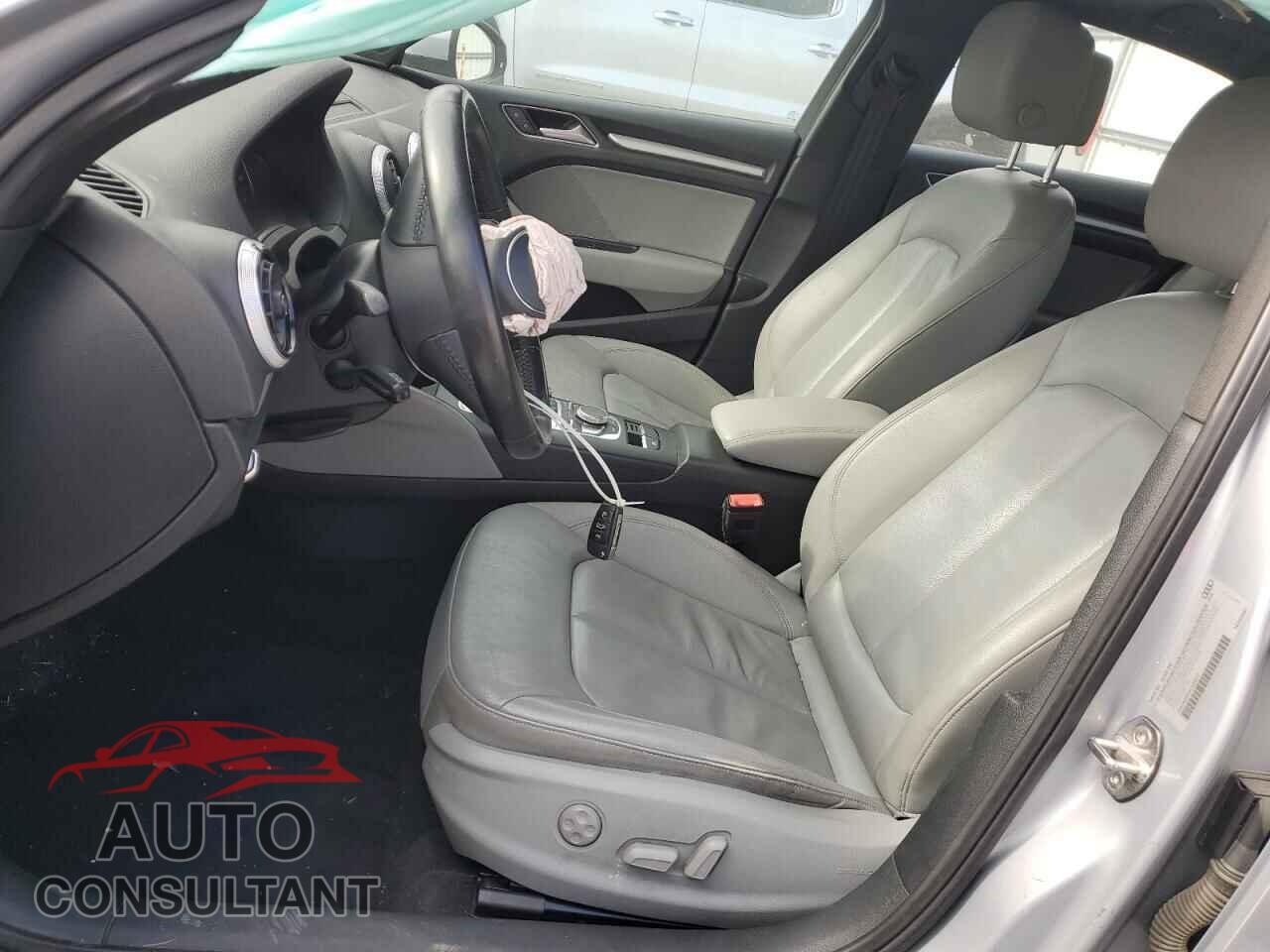 AUDI A3 2017 - WAUAUGFF9H1044577