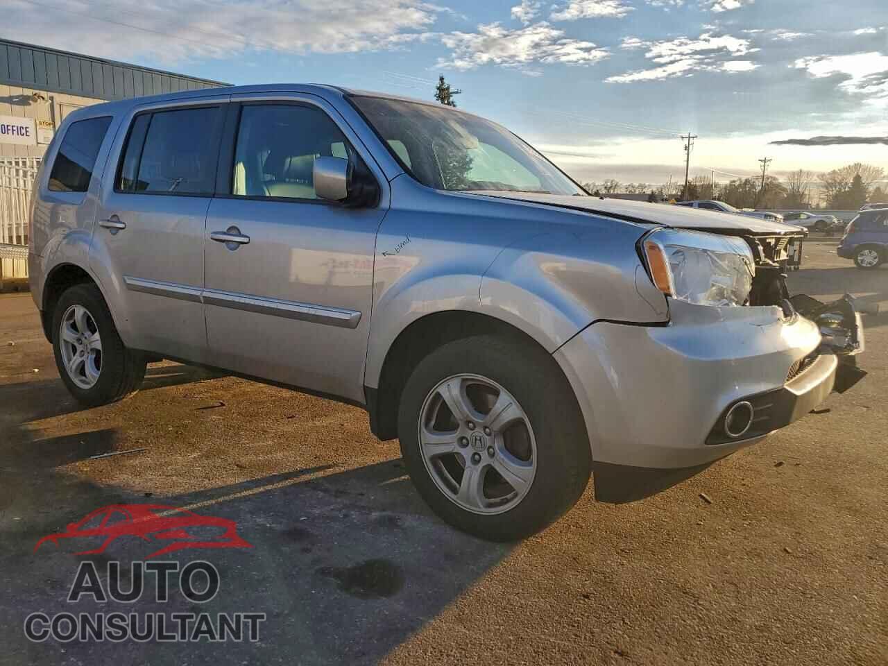 HONDA PILOT 2015 - 5FNYF4H59FB032111