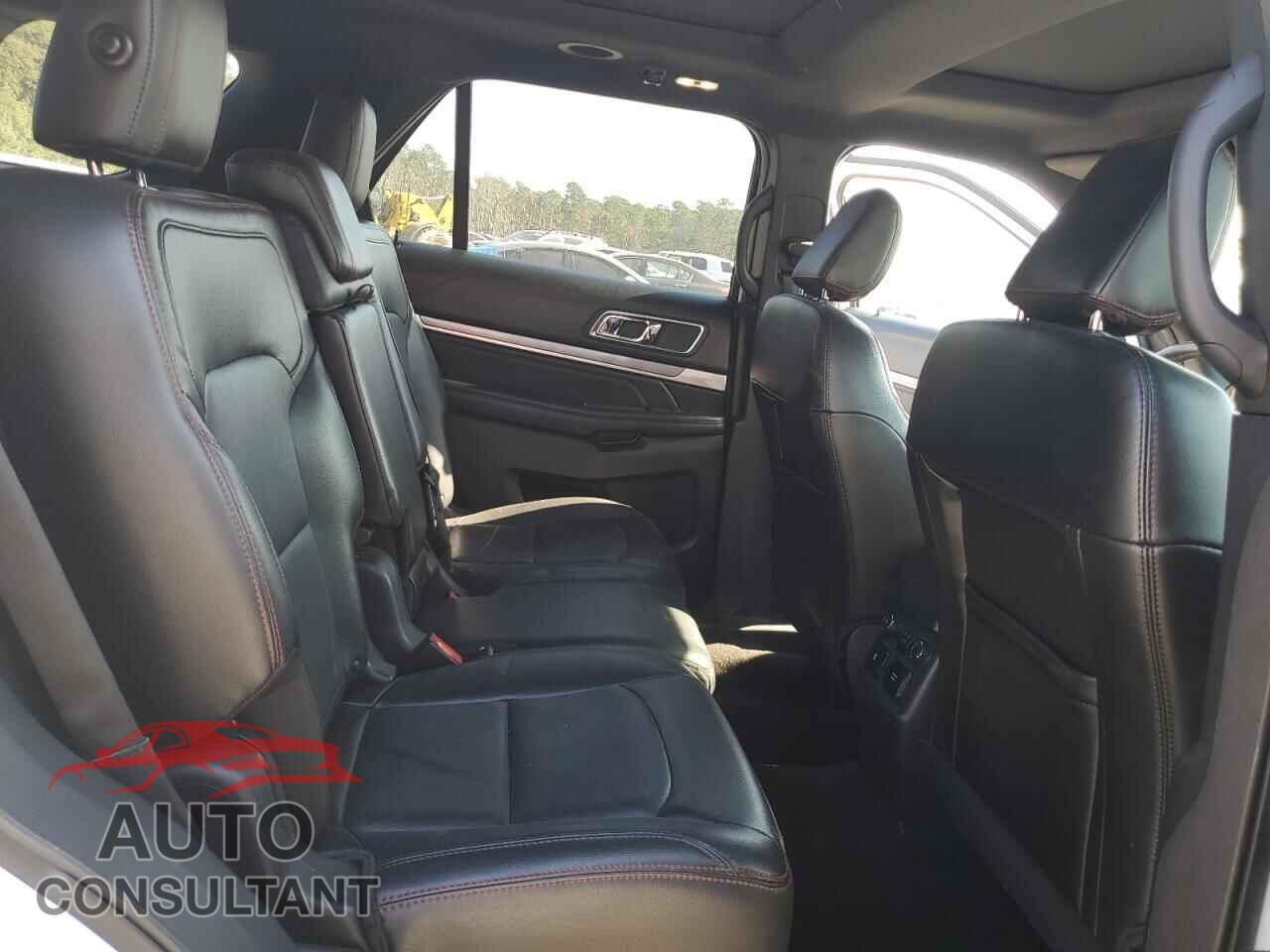 FORD EXPLORER 2018 - 1FM5K8GT6JGB45059