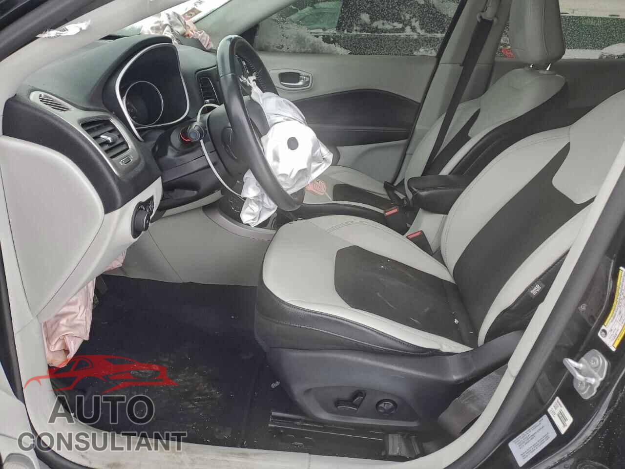 JEEP COMPASS 2017 - 3C4NJDBB0HT651247