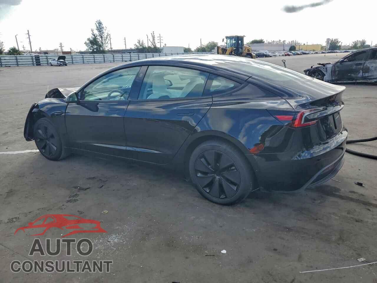 TESLA MODEL 3 2025 - 5YJ3E1EA9SF019706