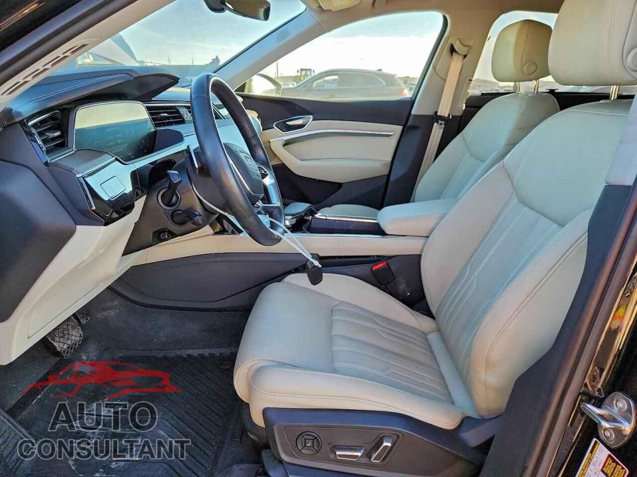 AUDI E-TRON 2021 - WA13AAGE2MB024726