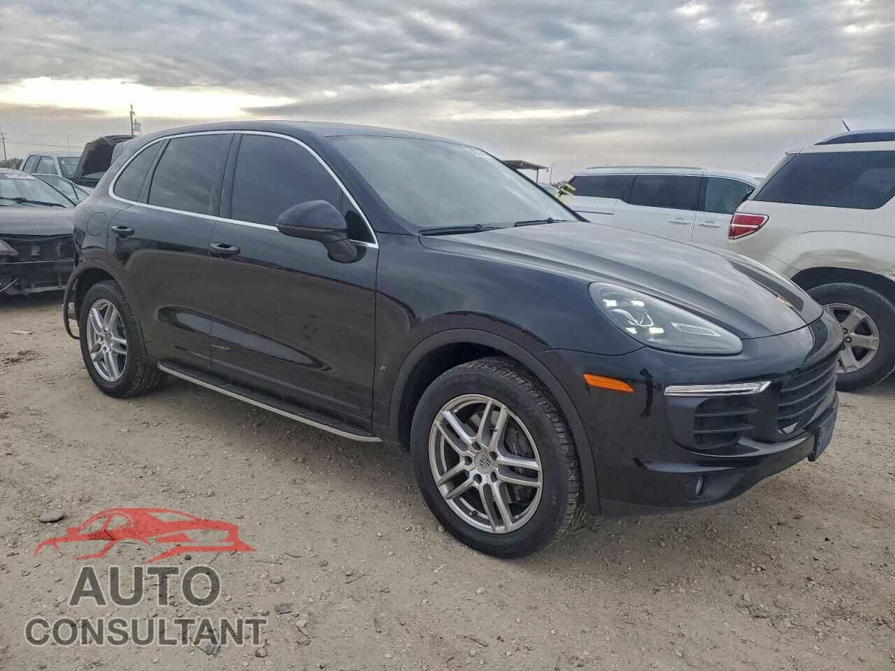 PORSCHE CAYENNE 2016 - WP1AA2A21GLA00710