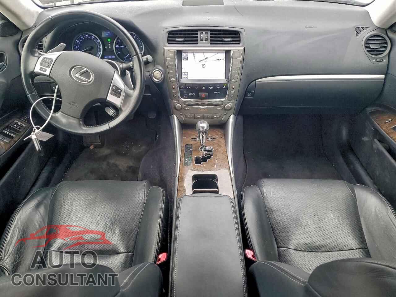 LEXUS IS 2012 - JTHCF5C20C5058752