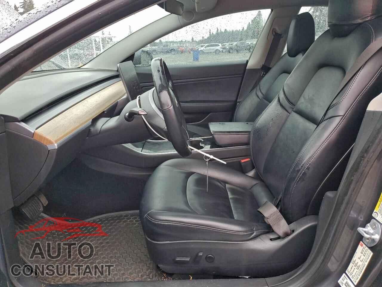 TESLA MODEL 3 2017 - 5YJ3E1EA6HF002421