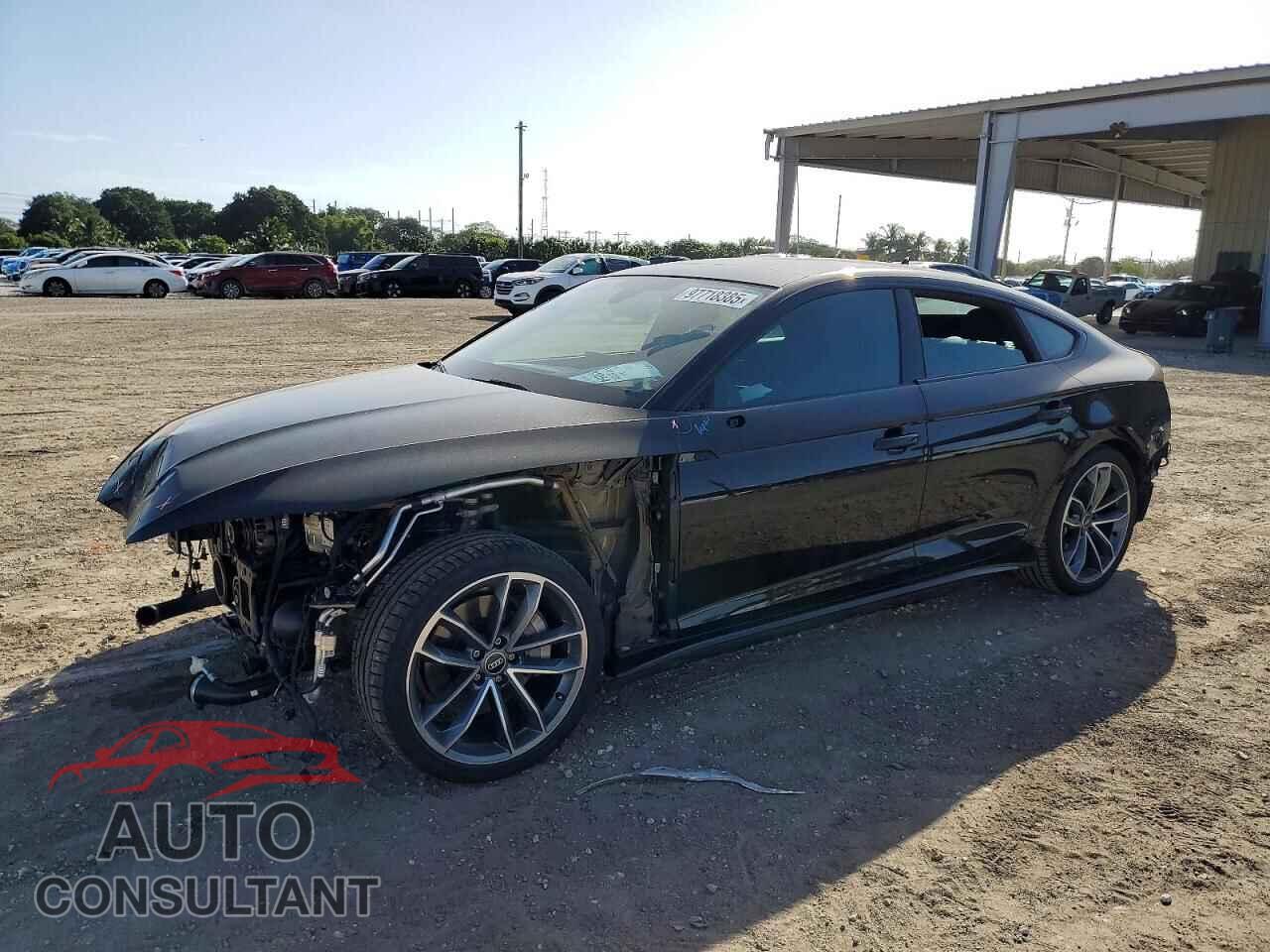 AUDI A5 2024 - WAUDACF59RA095861