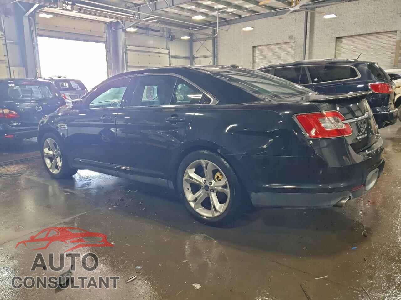 FORD TAURUS 2010 - 1FAHP2KTXAG138404