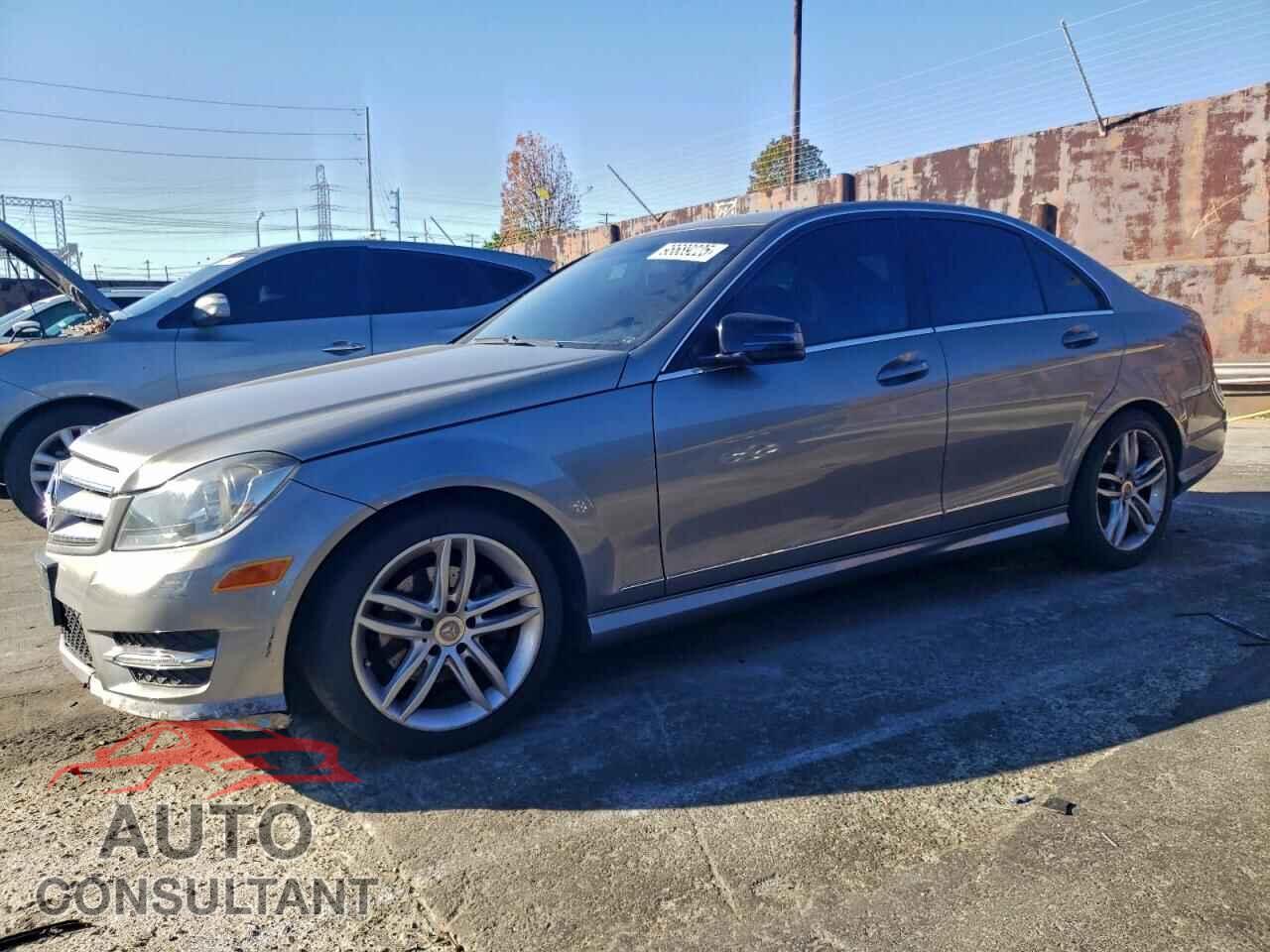 MERCEDES-BENZ C-CLASS 2013 - WDDGF4HB7DA853253