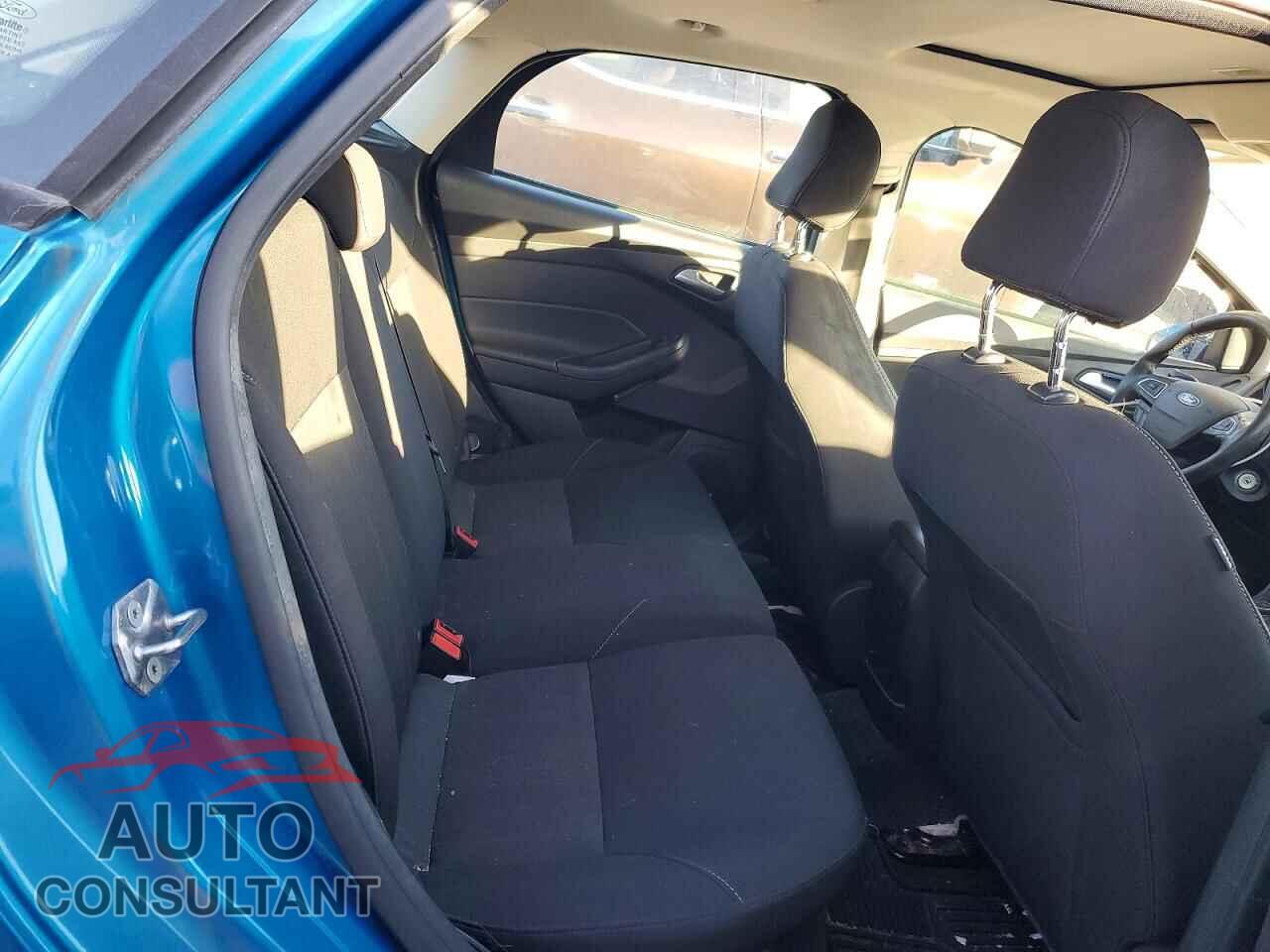 FORD FOCUS 2017 - 1FADP3M25HL205629