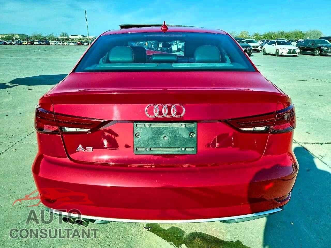 AUDI A3 2018 - WAUAUGFF0J1011005