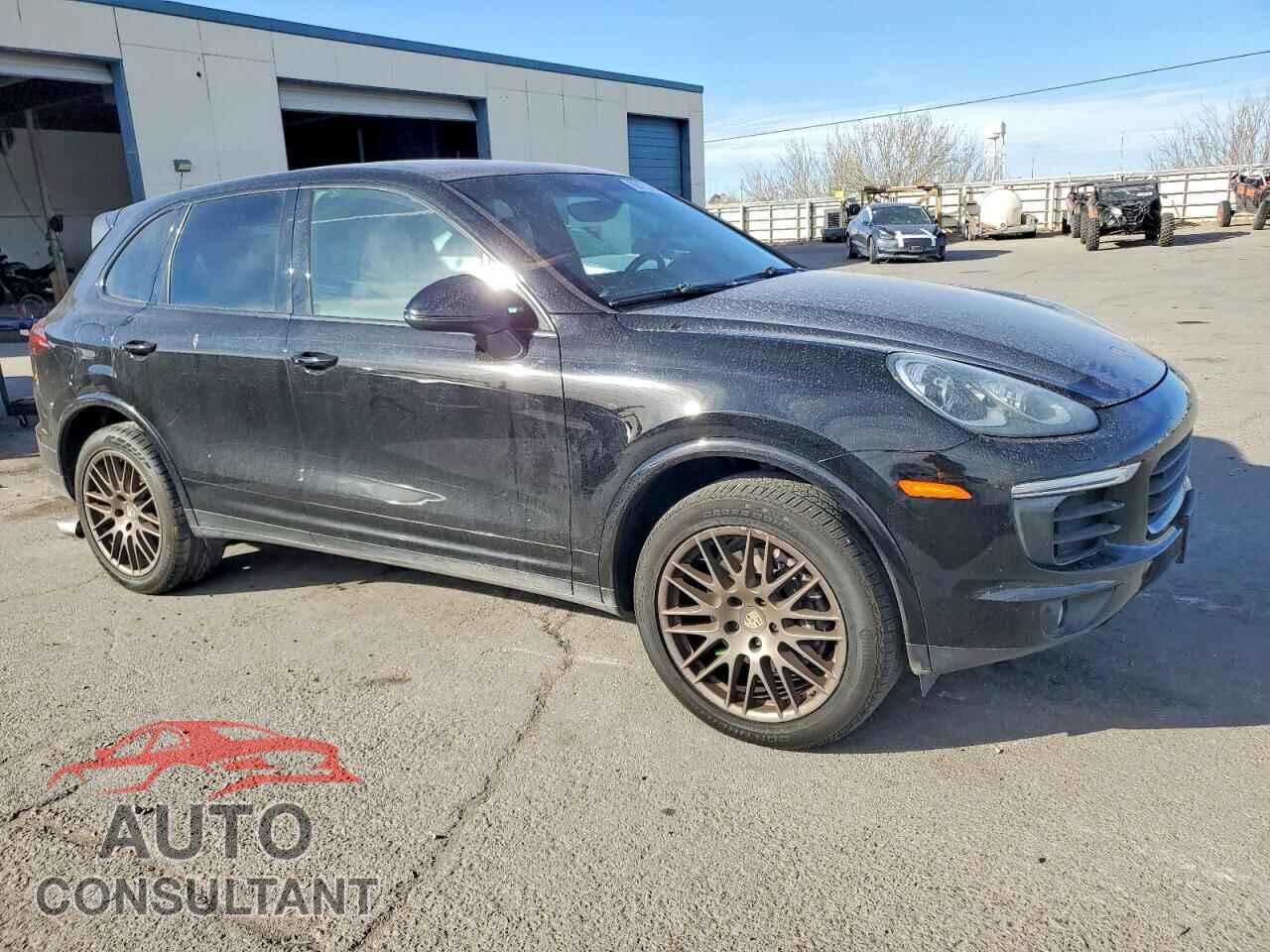 PORSCHE CAYENNE 2017 - WP1AA2A22HKA91042