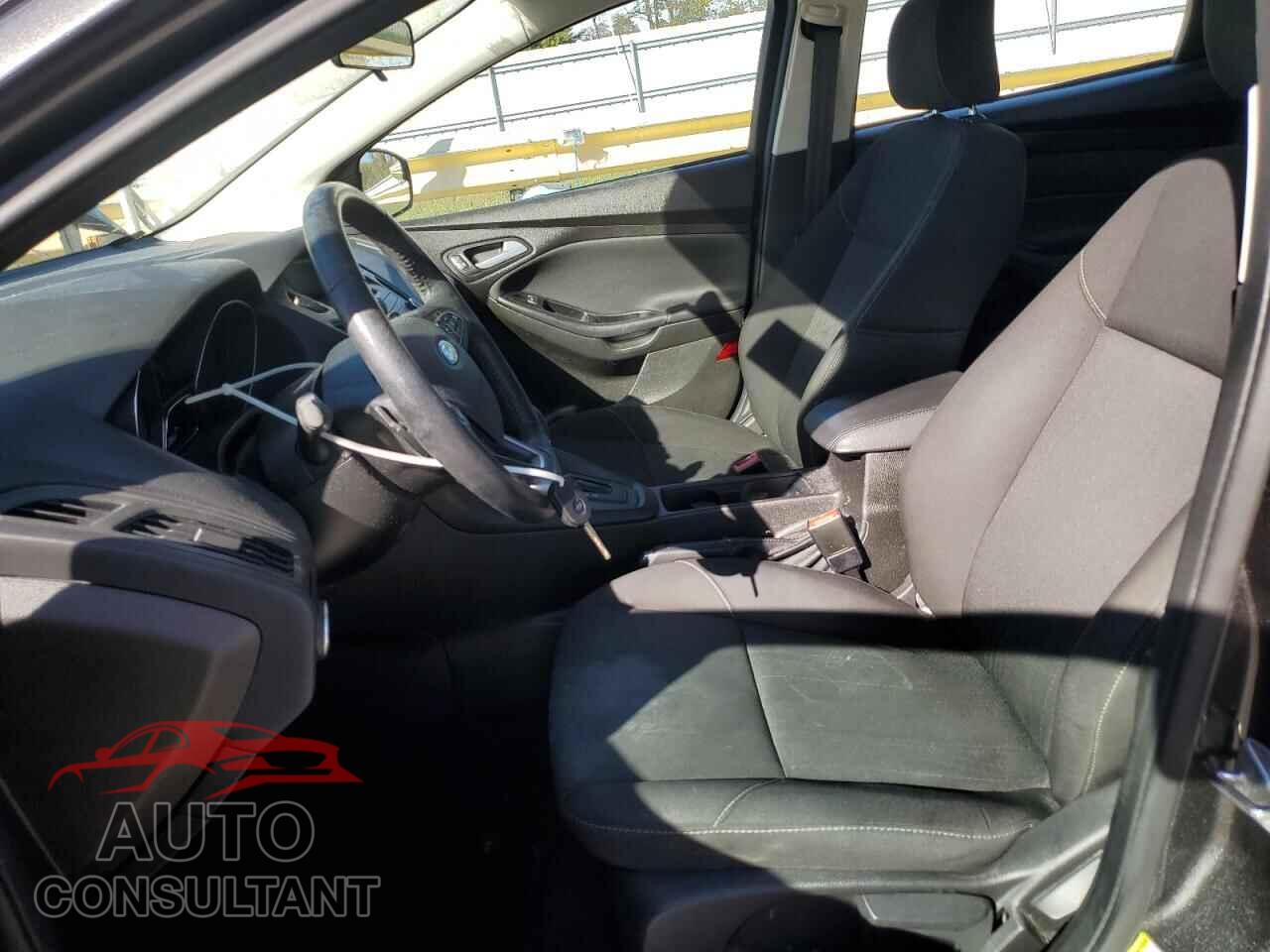 FORD FOCUS 2016 - 1FADP3F23GL315140