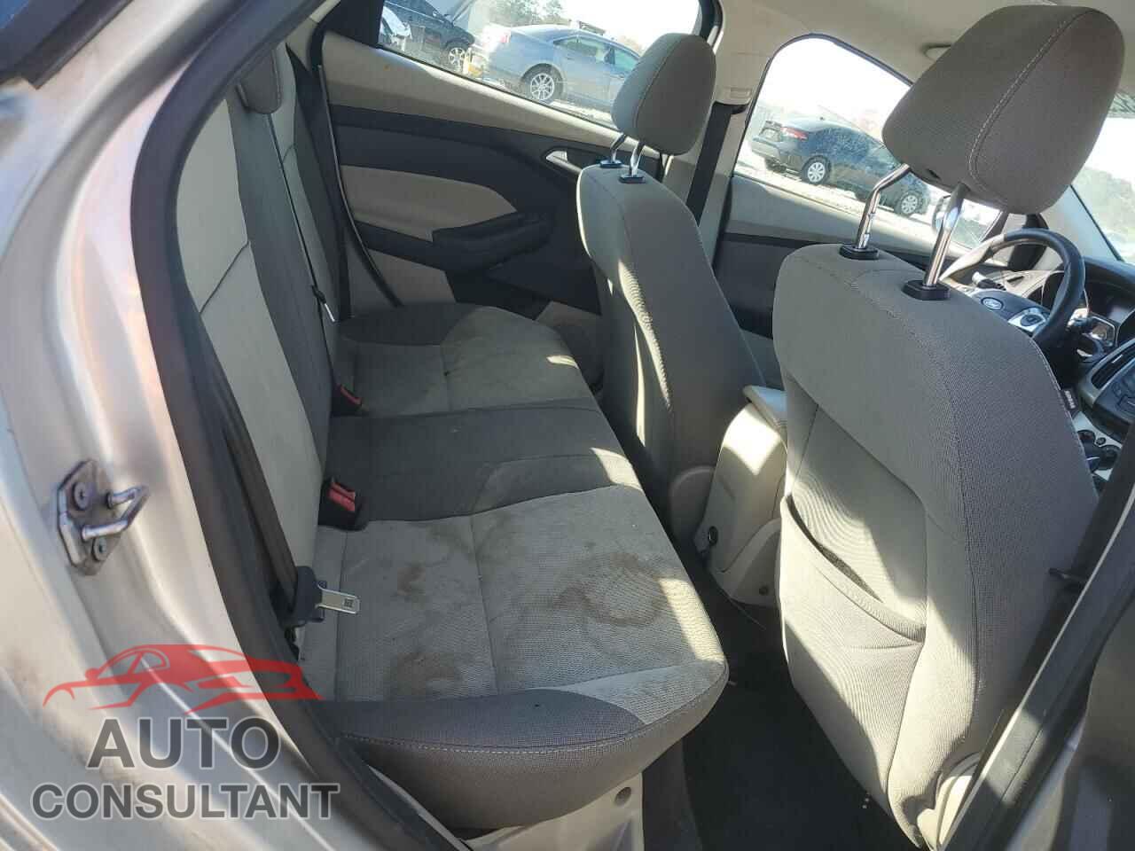 FORD FOCUS 2012 - 1FAHP3F25CL352430