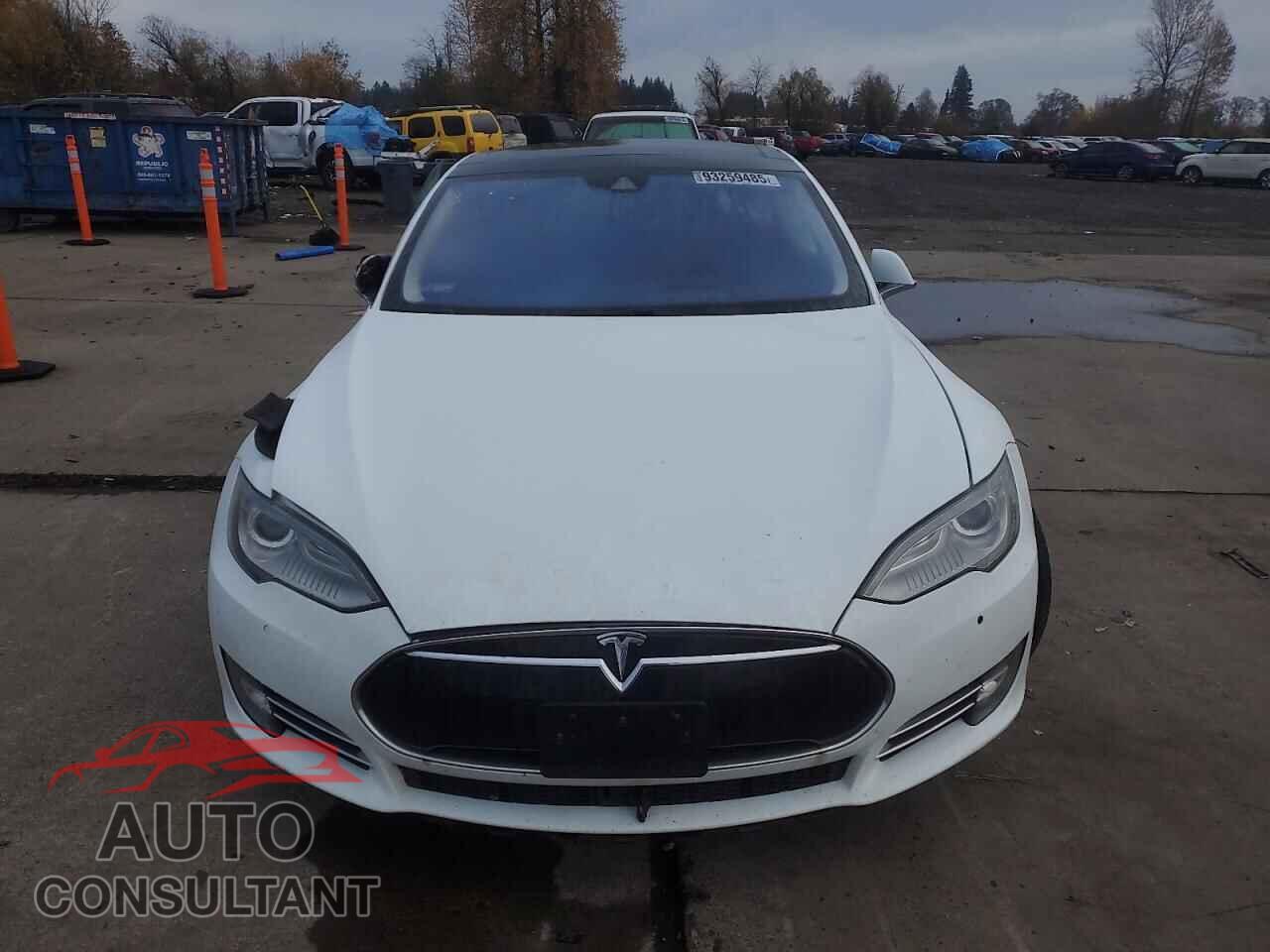 TESLA MODEL S 2015 - 5YJSA1H2XFFP70380