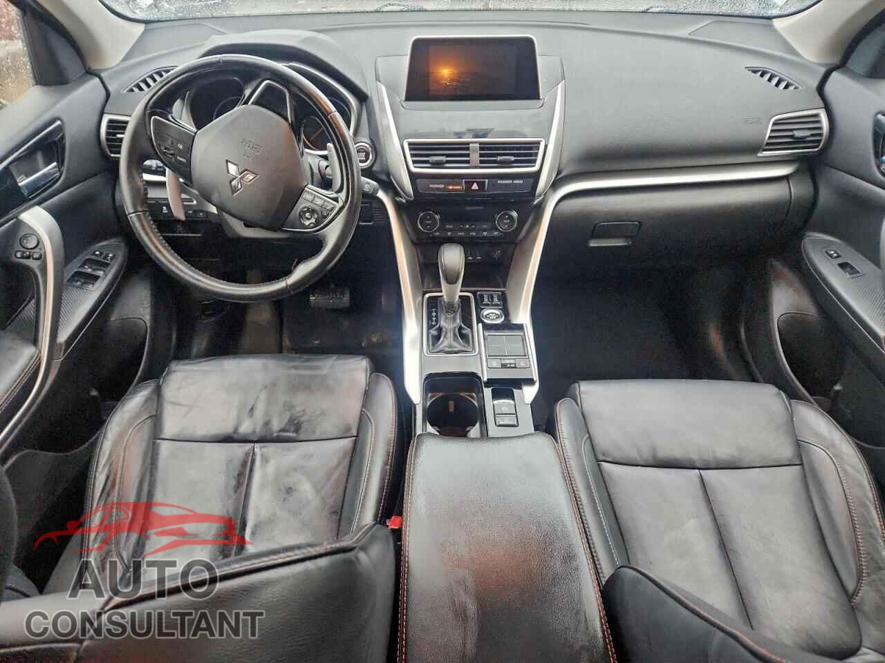 MITSUBISHI ECLIPSE 2018 - JA4AT5AA0JZ048847