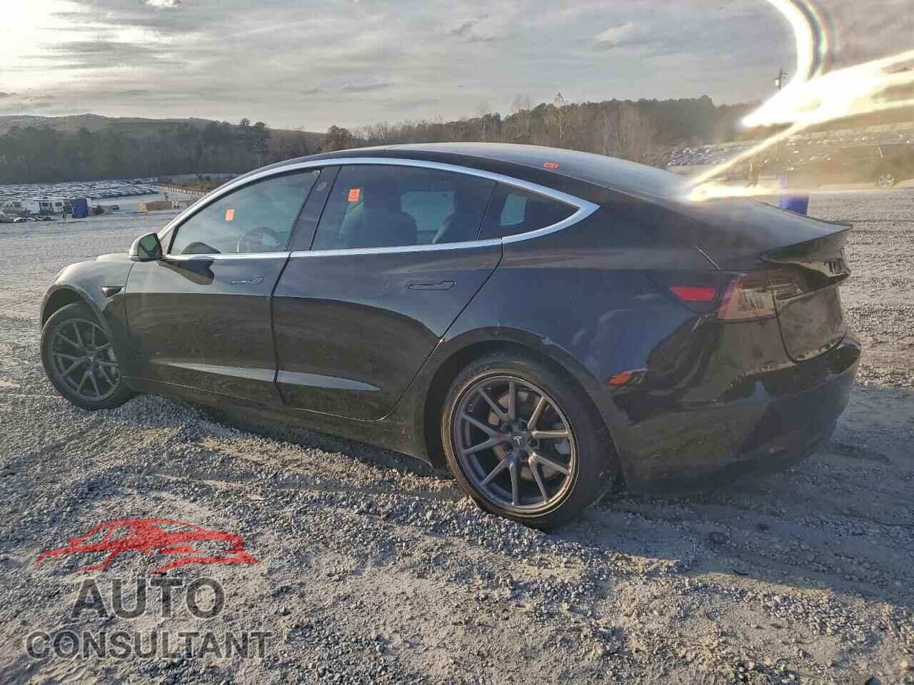 TESLA MODEL 3 2018 - 5YJ3E1EA2JF109021