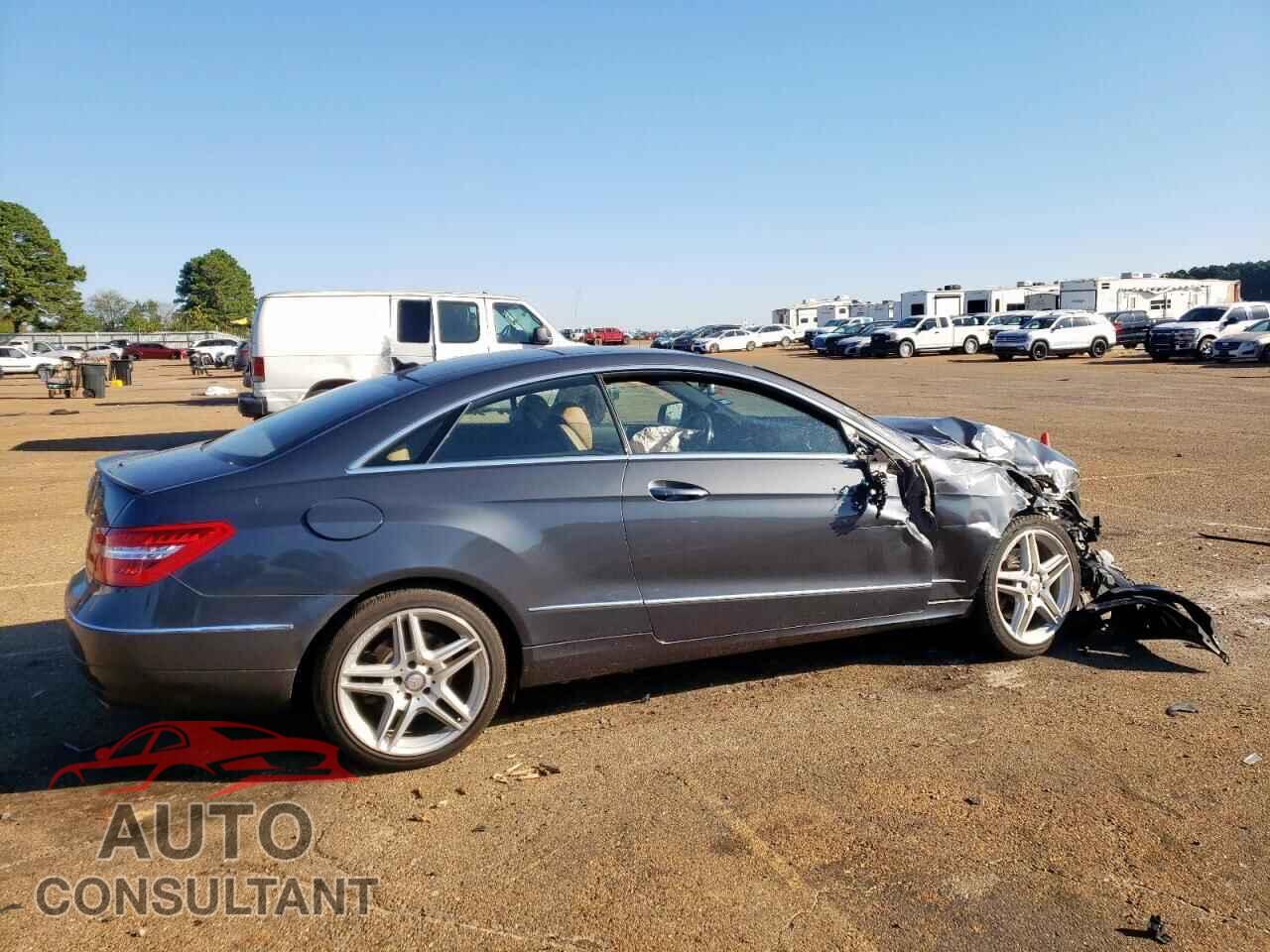 MERCEDES-BENZ E-CLASS 2013 - WDDKJ5KB2DF213705