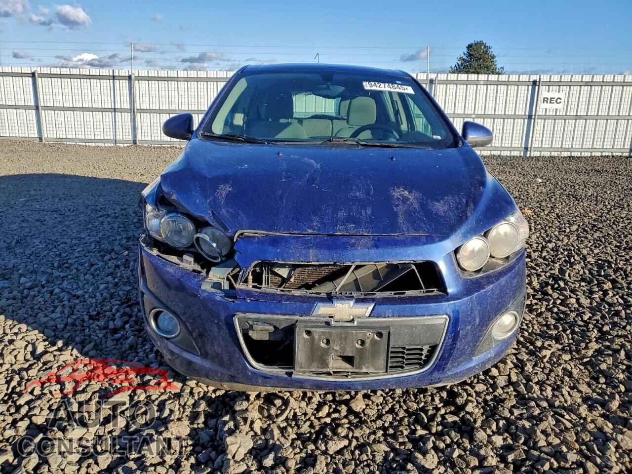 CHEVROLET SONIC 2014 - 1G1JC6SH8E4136662