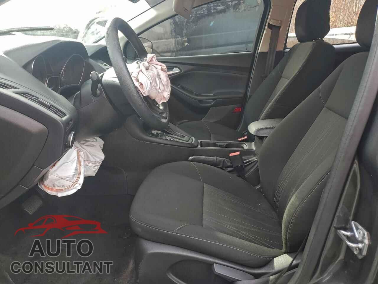 FORD FOCUS 2017 - 1FADP3F24HL320333