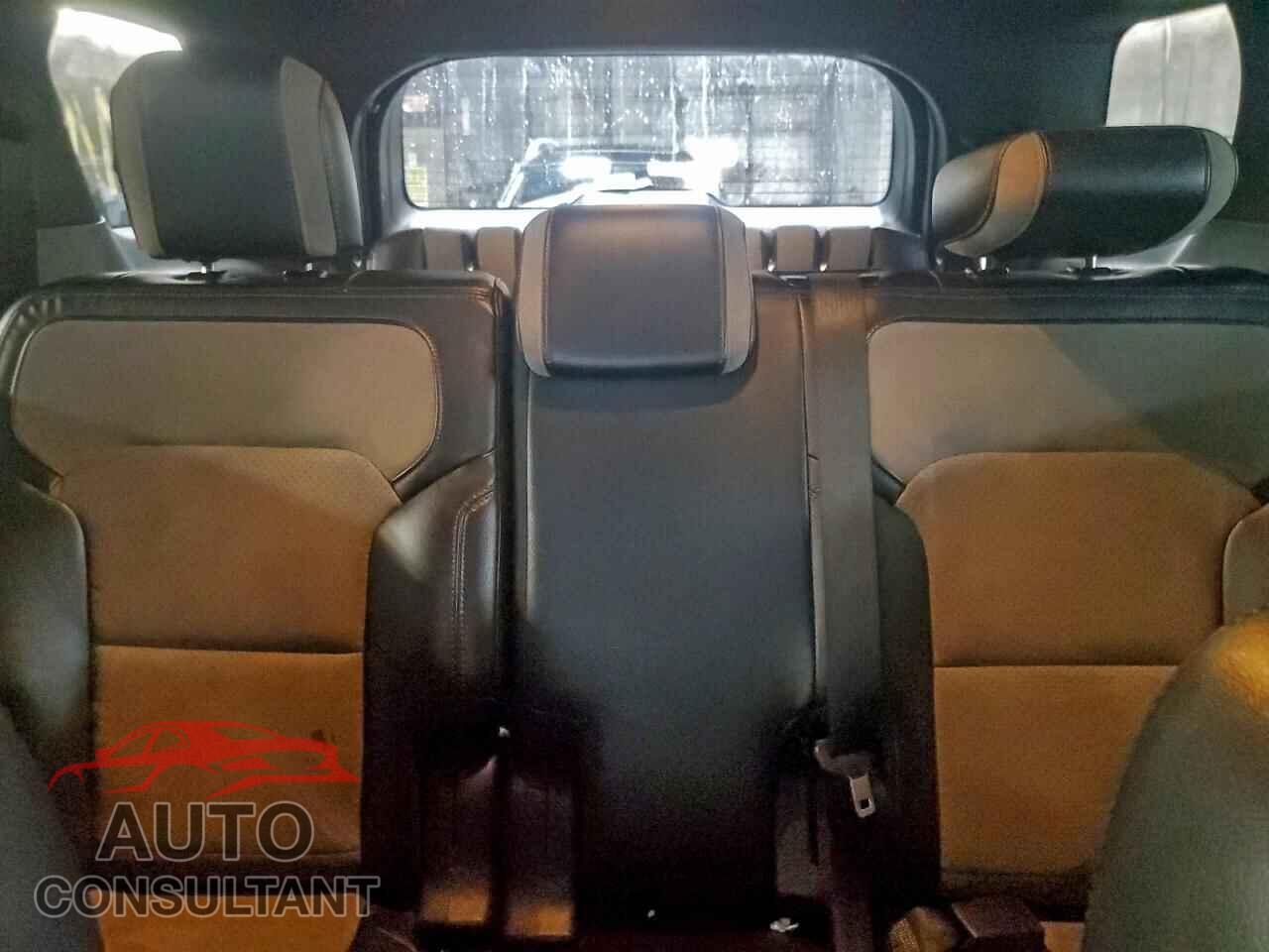 FORD EXPLORER 2017 - 1FM5K8D87HGA06066