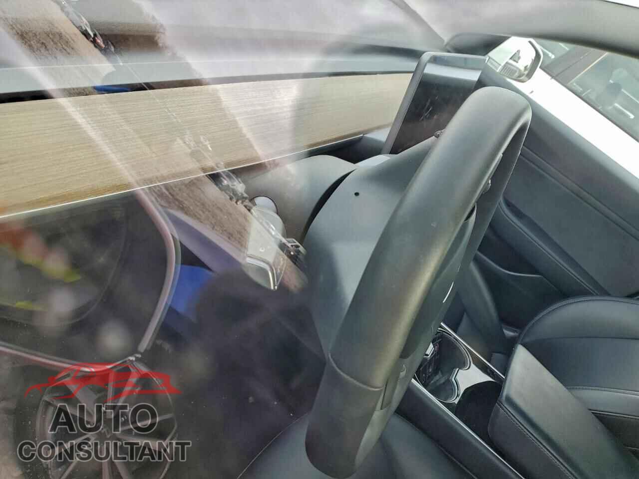 TESLA MODEL 3 2020 - 5YJ3E1EA5LF598159