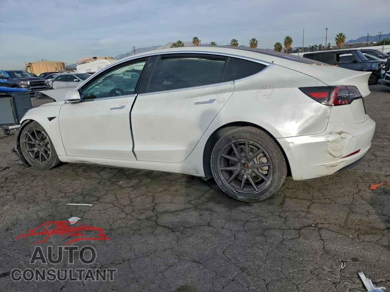 TESLA MODEL 3 2018 - 5YJ3E1EA0JF162087