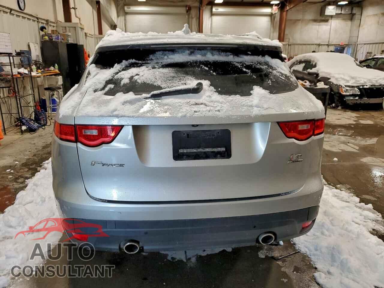 JAGUAR F-PACE 2017 - SADCL2BVXHA493544
