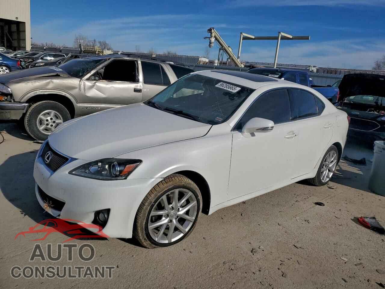 LEXUS IS 2011 - JTHCF5C28B5051191