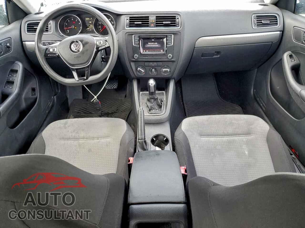 VOLKSWAGEN JETTA 2017 - 3VW2B7AJ7HM297776