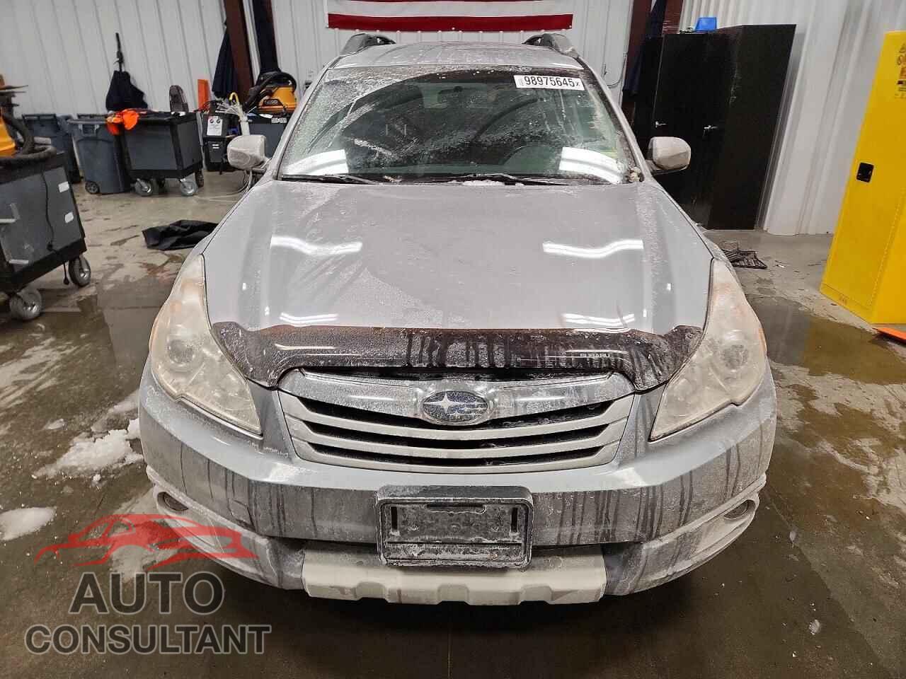 SUBARU OUTBACK 2011 - 4S4BRBCC4B3352978