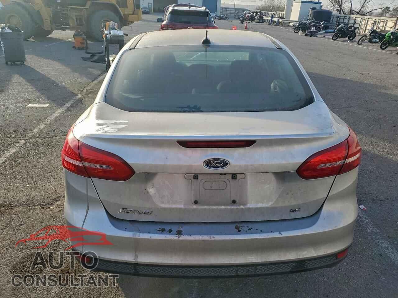 FORD FOCUS 2017 - 1FADP3F23HL219655