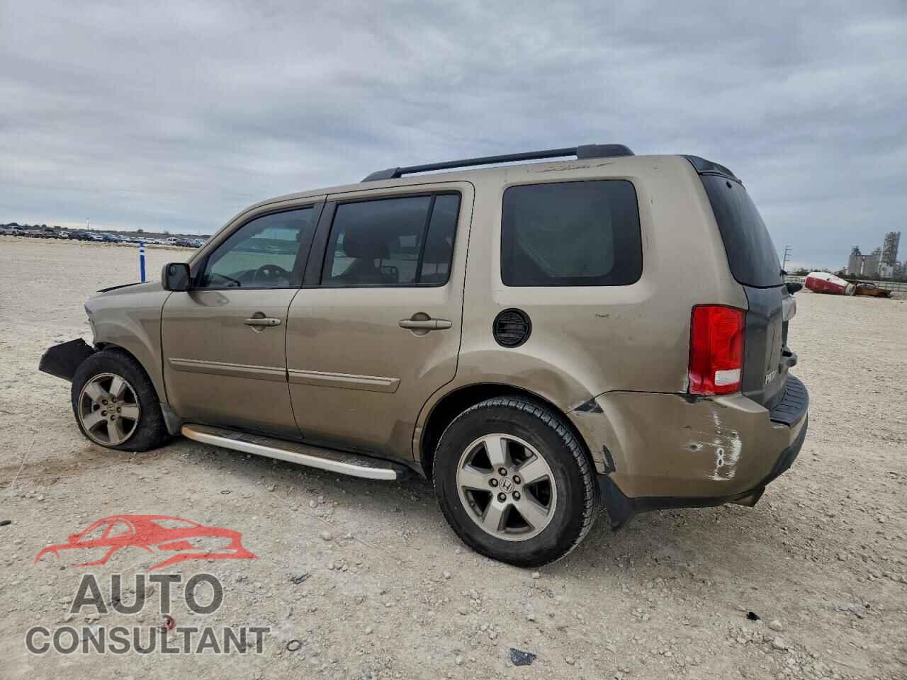 HONDA PILOT 2011 - 5FNYF3H50BB022720