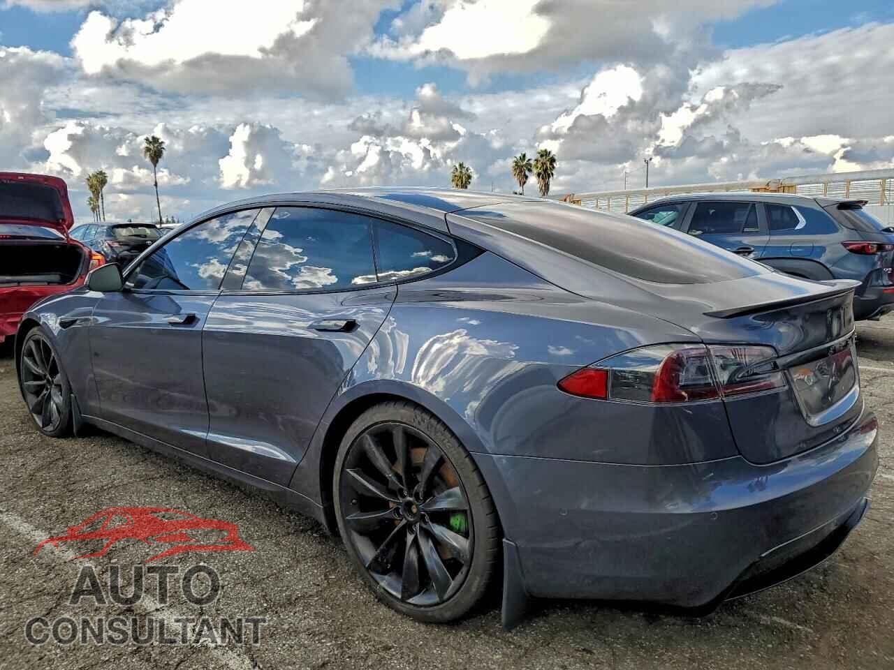 TESLA MODEL S 2021 - 5YJSA1E53MF452001