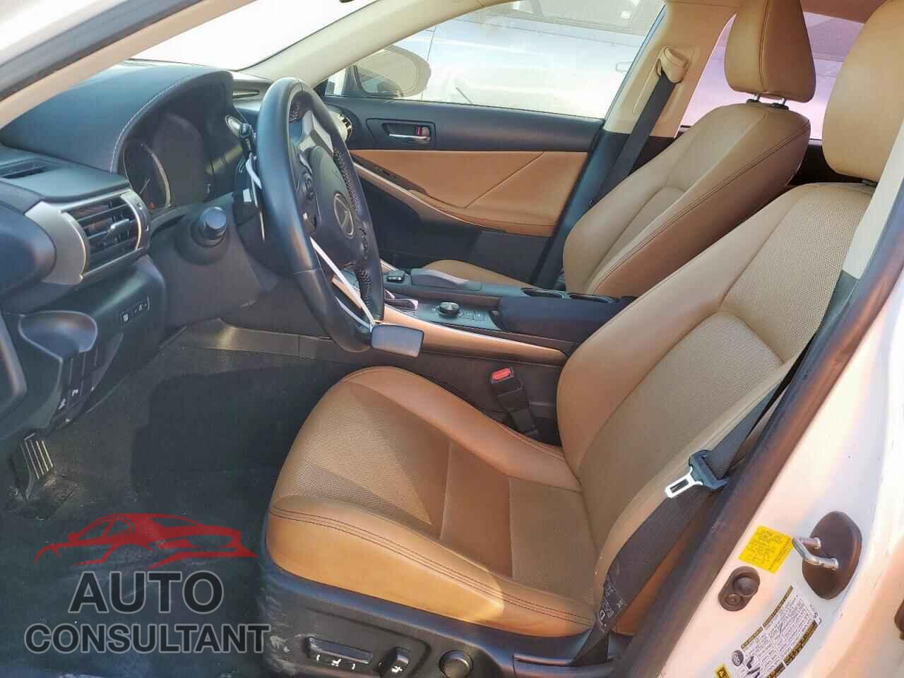 LEXUS IS 2015 - JTHBF1D25F5060472