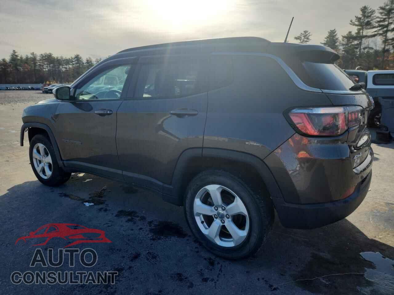 JEEP COMPASS 2018 - 3C4NJDBB2JT115003