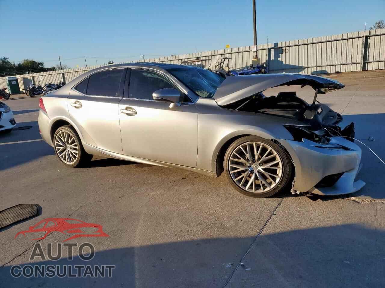 LEXUS IS 2015 - JTHCF1D29F5028239