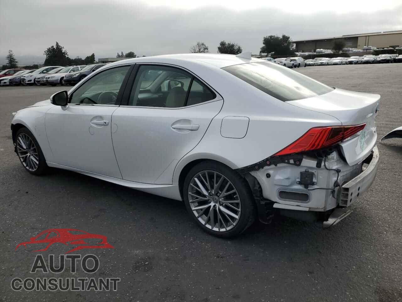 LEXUS IS 2018 - JTHBA1D25J5072239