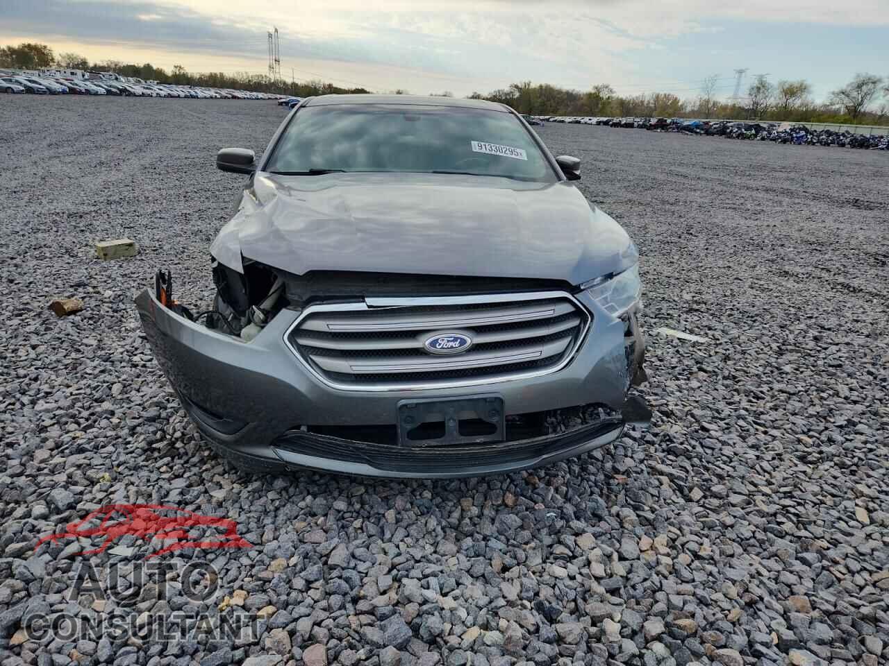 FORD TAURUS 2014 - 1FAHP2E83EG129024