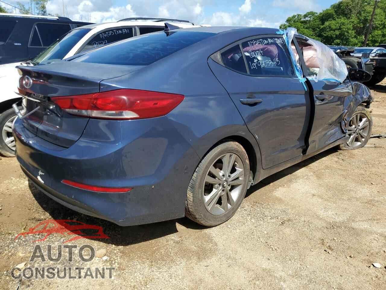 HYUNDAI ELANTRA 2018 - KMHD74LF2JU628362