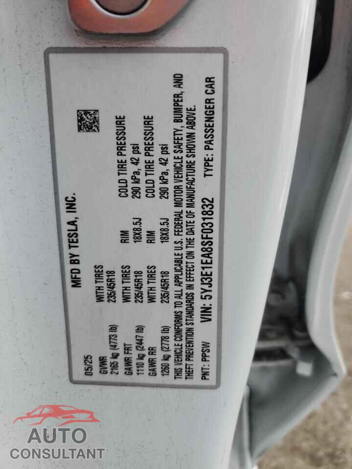 TESLA MODEL 3 2025 - 5YJ3E1EA8SF031832
