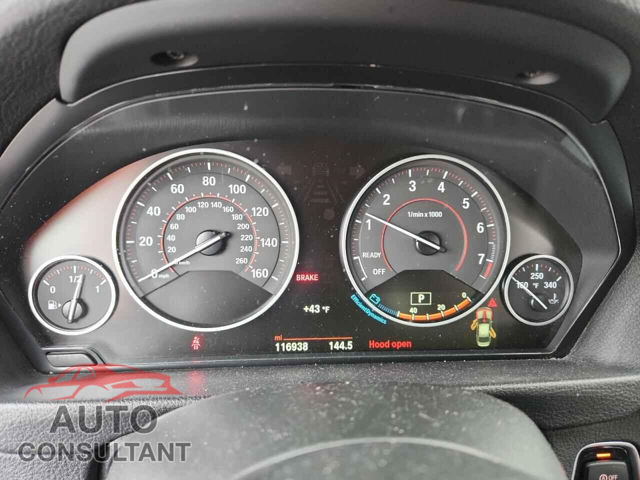 BMW 3 SERIES 2016 - WBA8E3G54GNU01536