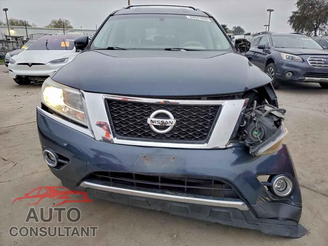 NISSAN PATHFINDER 2013 - 5N1AR2MM1DC628975