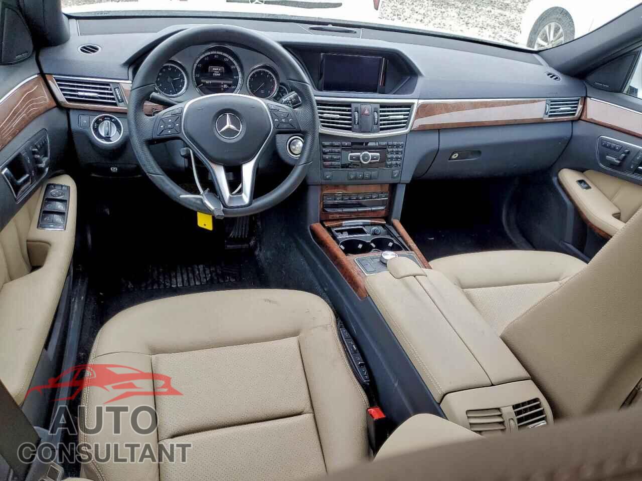MERCEDES-BENZ E-CLASS 2013 - WDDHF5KBXDA670125