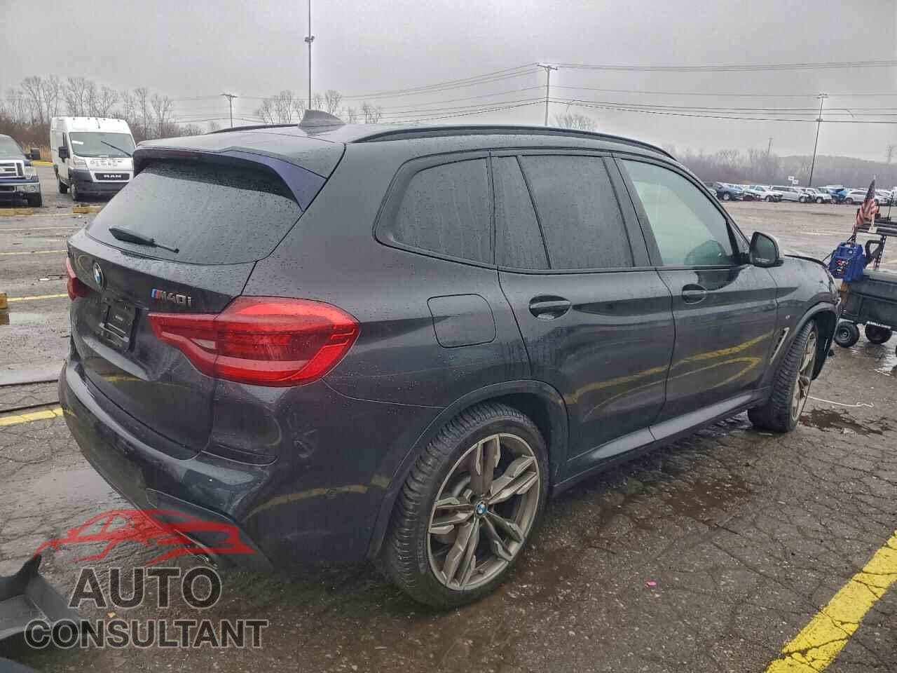 BMW X3 2018 - 5UXTS3C56J0Y96188