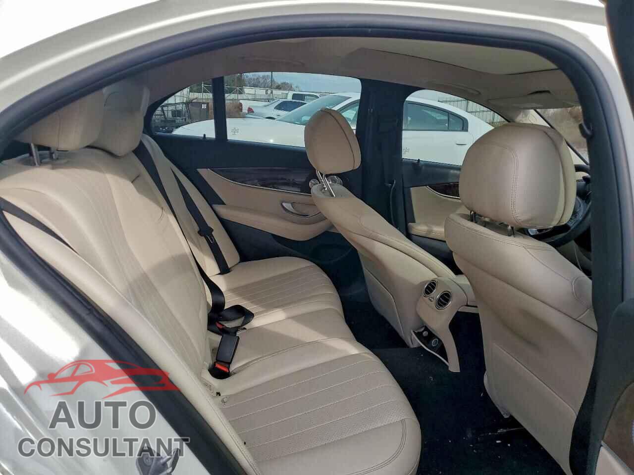 MERCEDES-BENZ E-CLASS 2017 - WDDZF4JB3HA100909