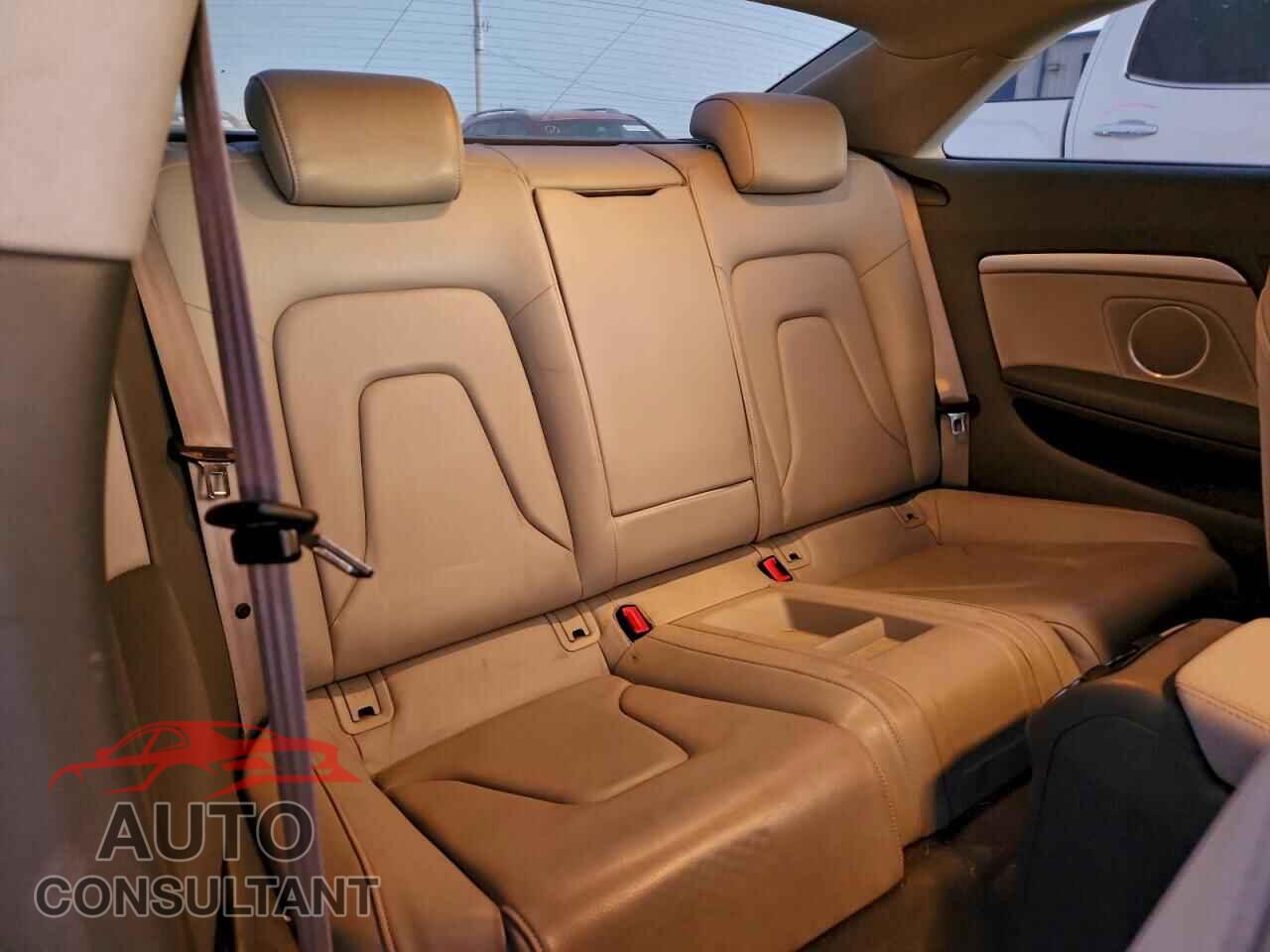 AUDI A5 2013 - WAULFAFR5DA059372