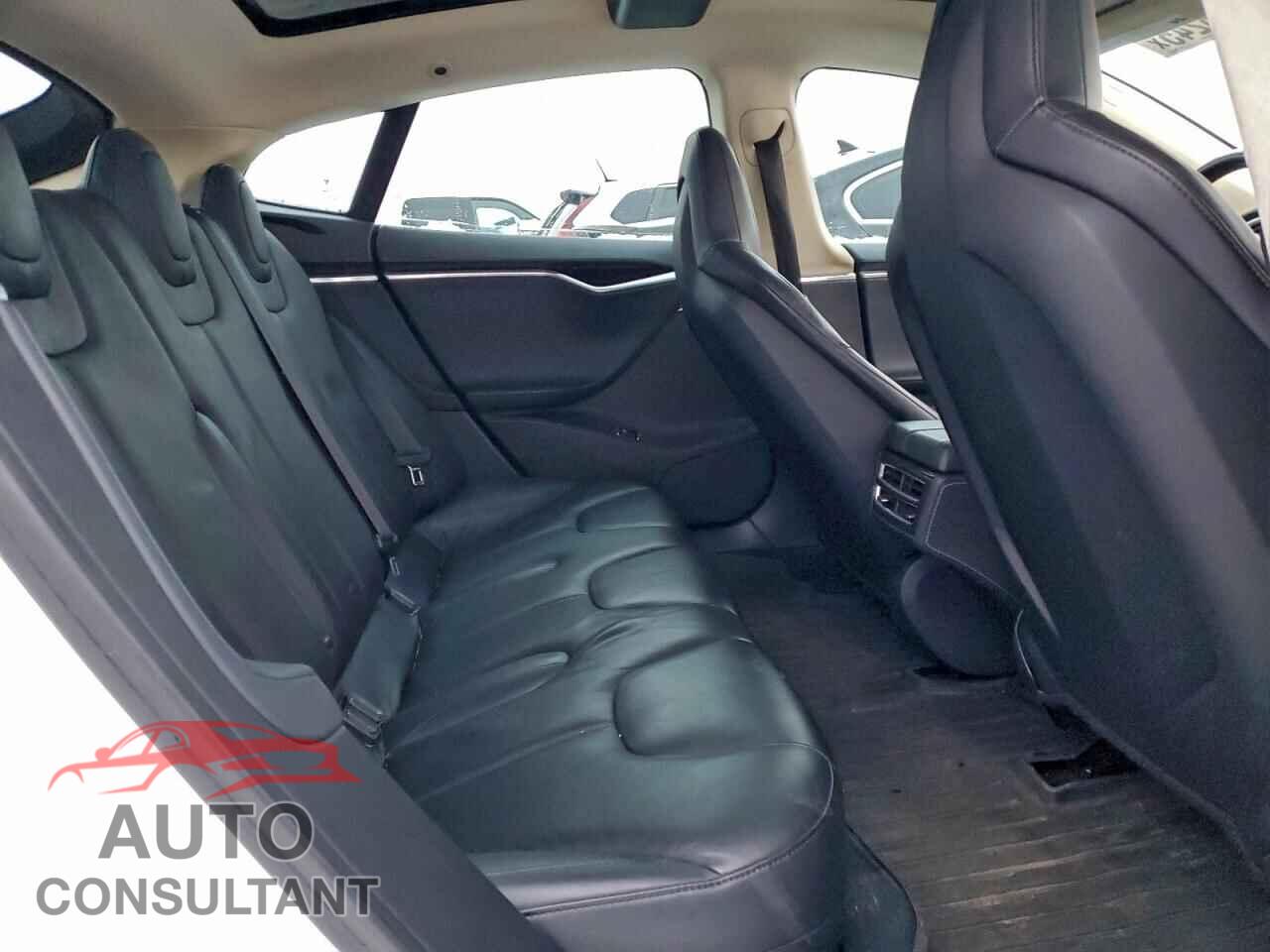 TESLA MODEL S 2013 - 5YJSA1CN7DFP26464